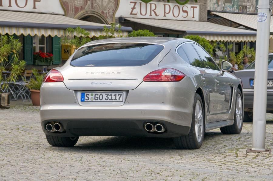  Porsche Panamera 2009 года  (фото 112 из 144)